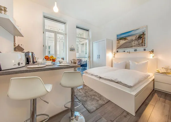 Apartamento Agnes Mit Meerblick-loggia In Lage Am - Dünengras Binz